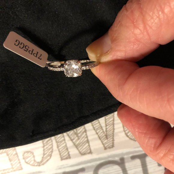 Beautiful Princess ring - Picture 3 of 4